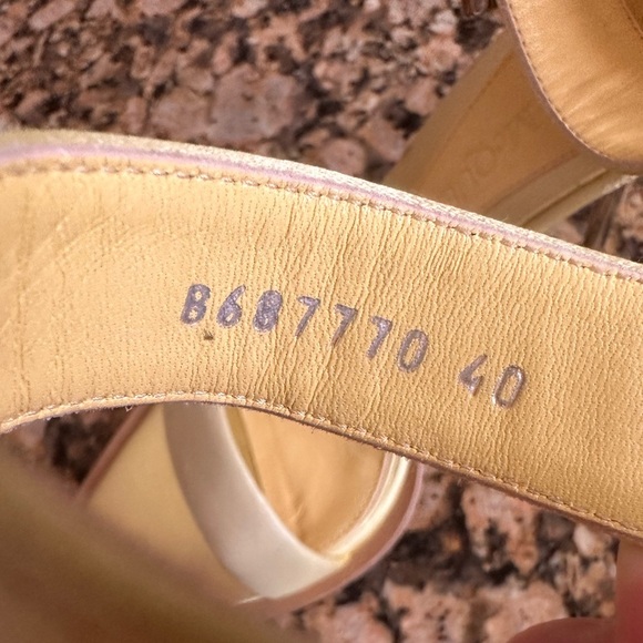 Alexander McQueen Ankle Strap Sandal Pale Yellow - Picture 15 of 16